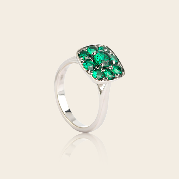 9K+Tsavorite Ring