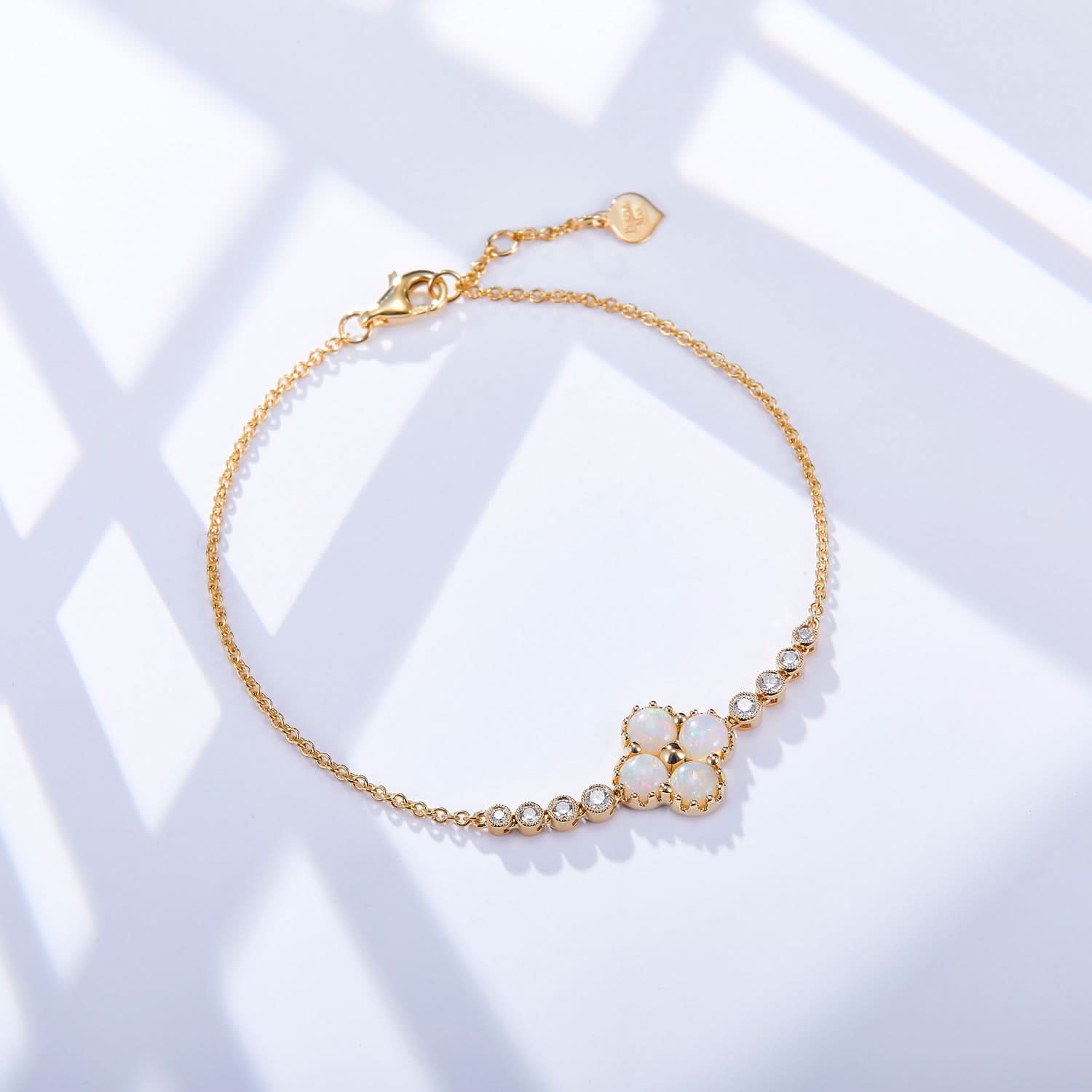 Chloe II – 18K 蛋白石钻石手链