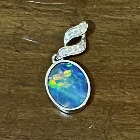 9KWG+Opal Silver chain