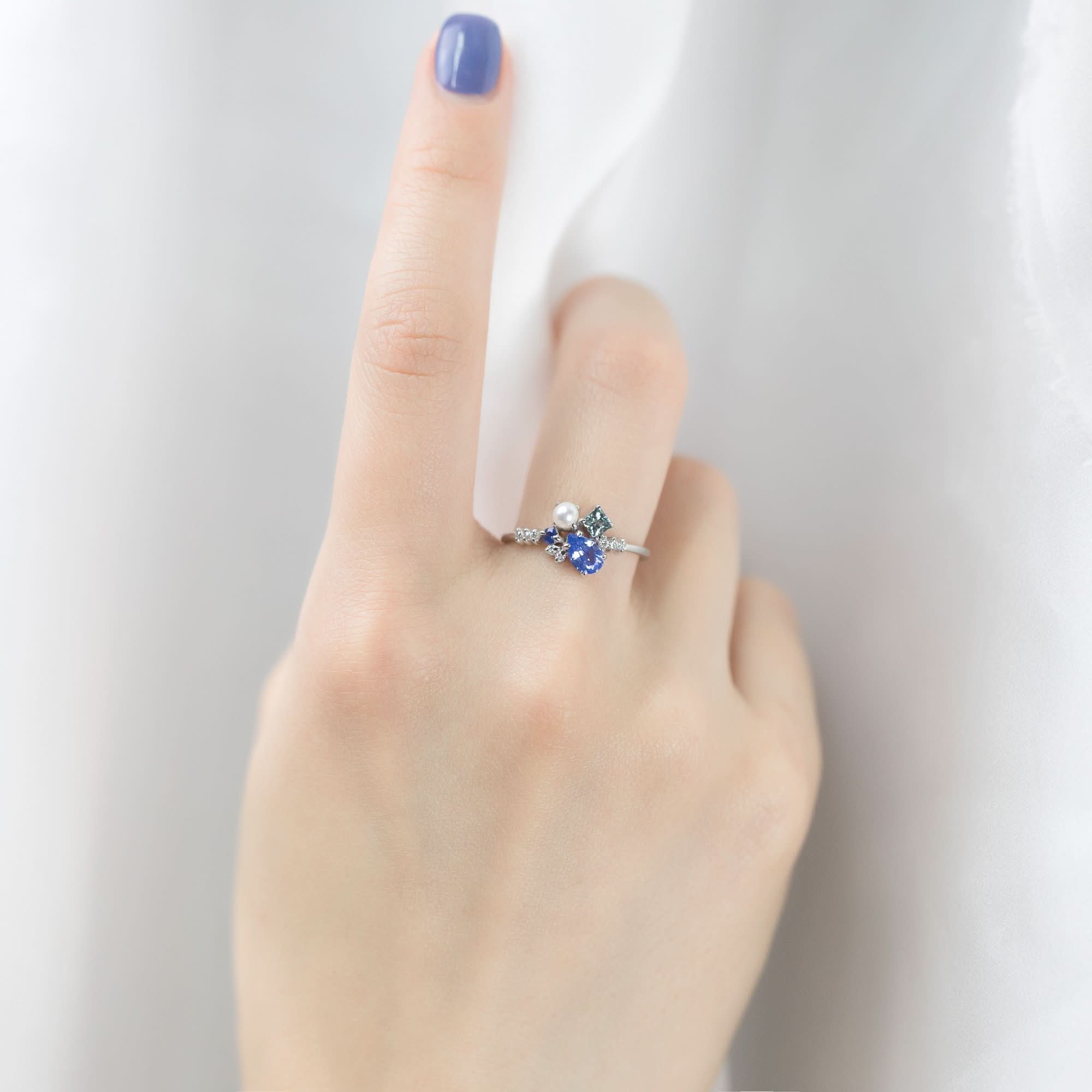 18k Solid Gold Blue Sapphire and Akoya Pearl Cluster Ring - Melbourne, Australia