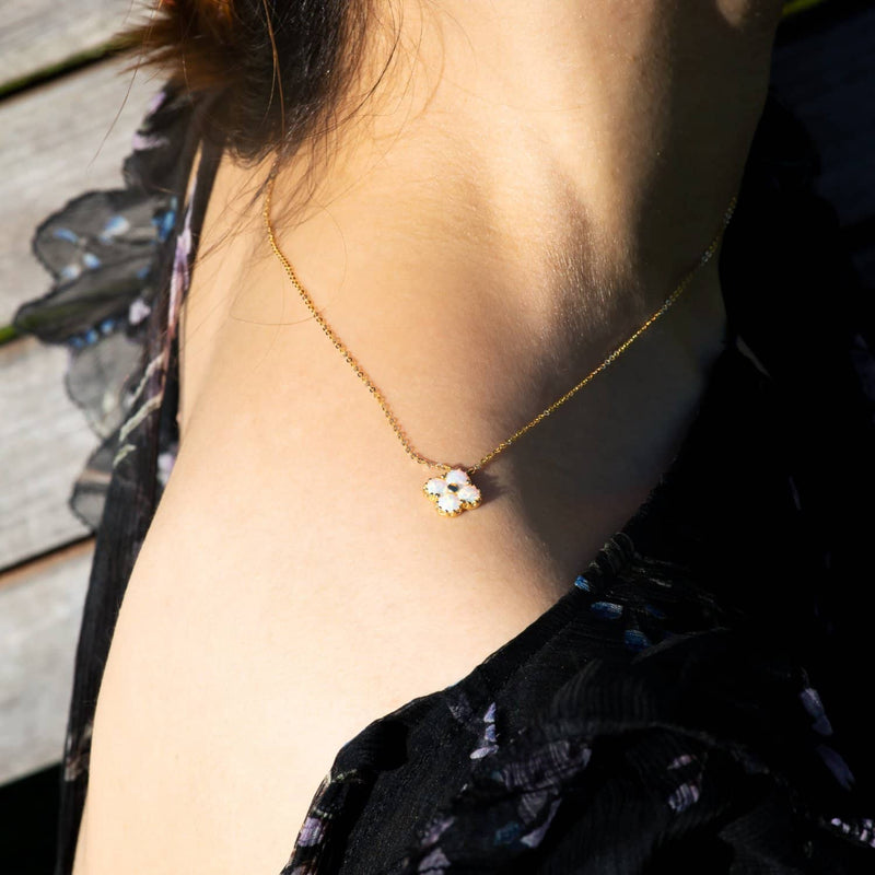 18k Solid Gold Australian  Opal Clover Necklace - Melbourne, Australia