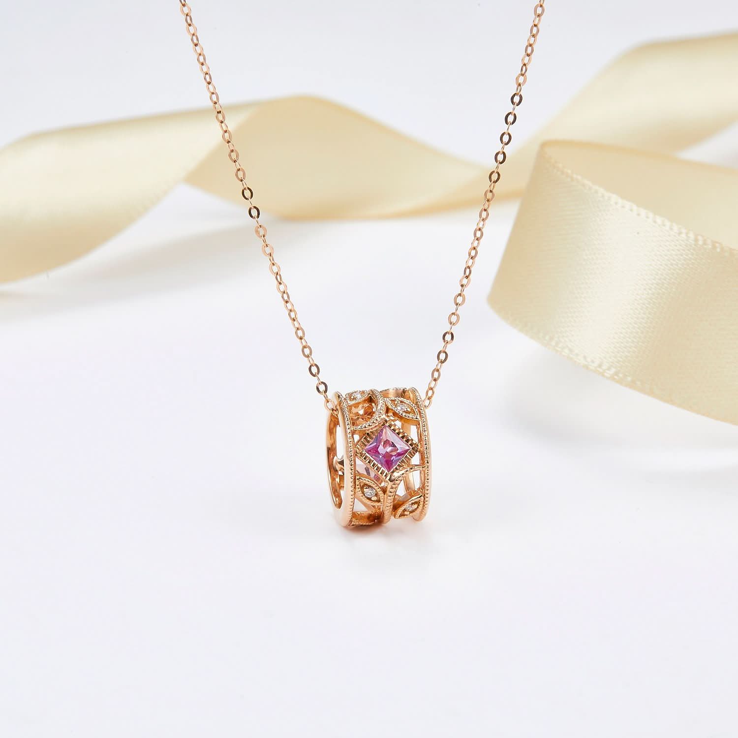 18k Solid Gold Sapphire Wheel Necklace - Melbourne, Australia