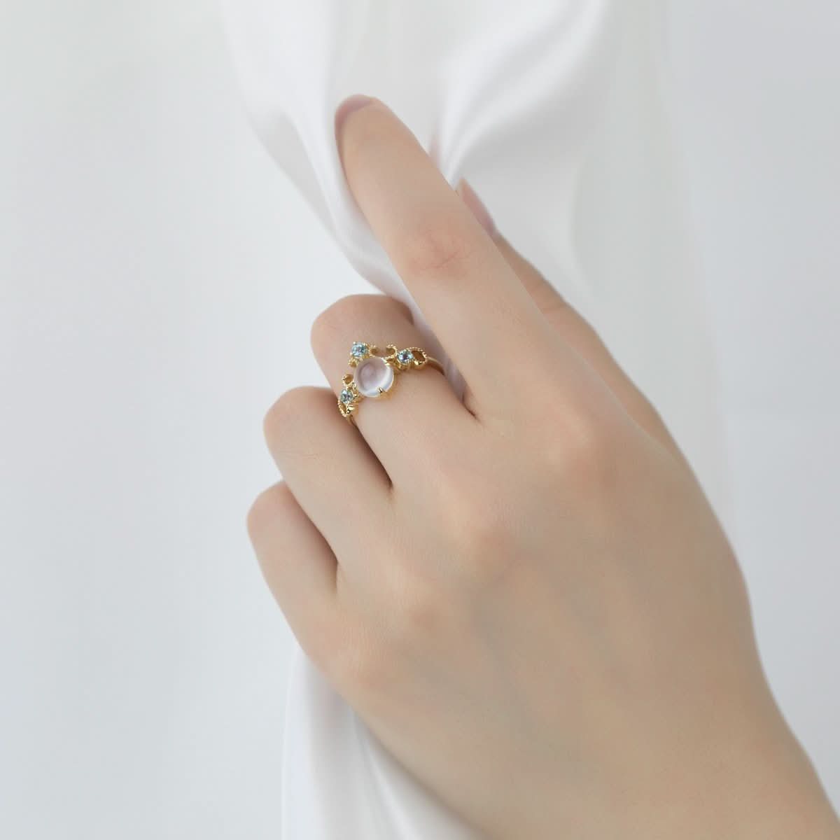 18k Solid Gold Vintage Moonstone Engagement Ring - Melbourne, Australia