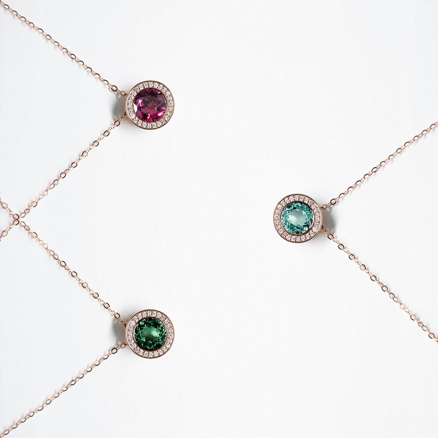 18K SOLID GOLD RED TOURMALINE NECKLACE - Melbourne, Australia