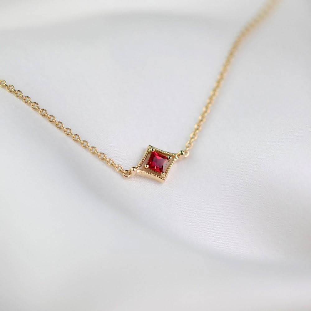 18k Solid Gold Vintage Sqaure Cut Natural Ruby Bracelet - Melbourne, Australia
