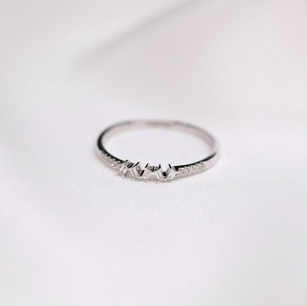 18k Solid Gold Baguette Diamond Stacking Wedding Band - Melbourne, Australia