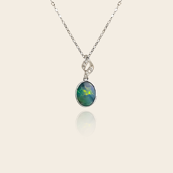 9KWG+Opal Silver chain