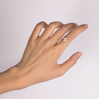 Chloe II – 18K Opal Diamond Ring