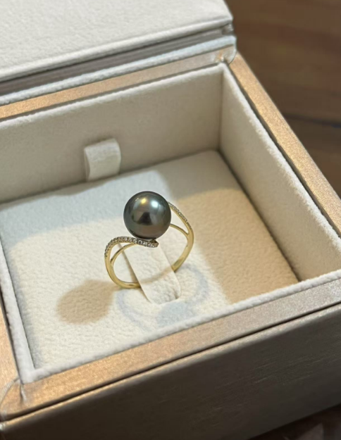 9K+Tahitian pearl Ring