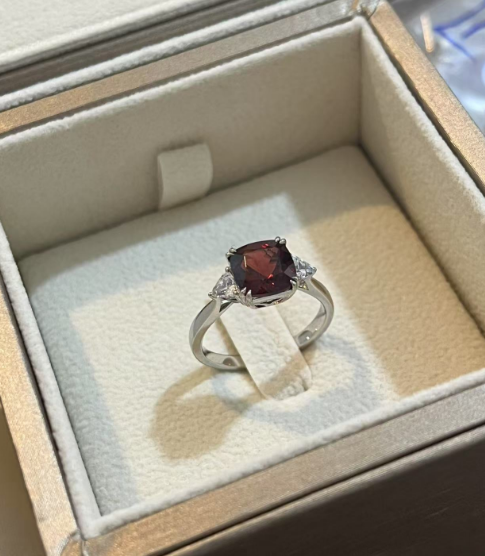9K+Garnet Ring