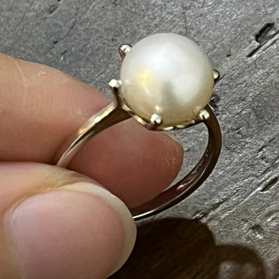 9K WG Akoya Ring