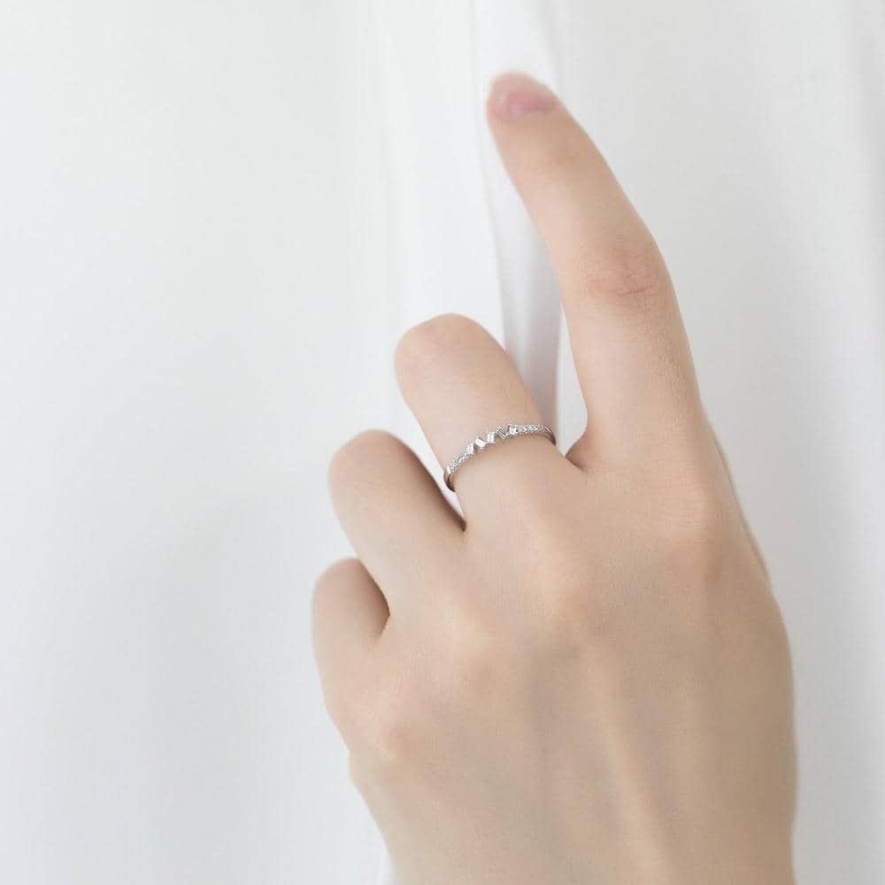 18k Solid Gold Baguette Diamond Stacking Wedding Band - Melbourne, Australia